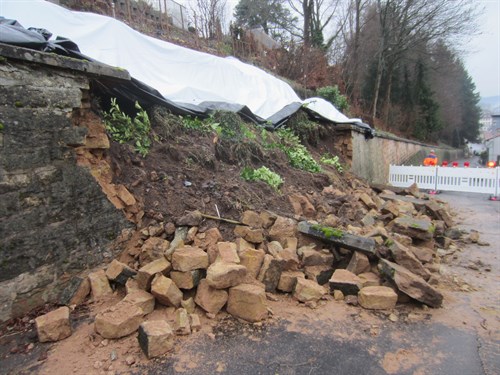 Rutschung Stützwand Blieskastel